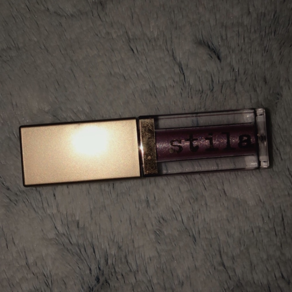 stila glitter and glow liquid eyeshadow